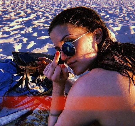 Nagie wyciekłe zdjęcie OnlyFans od Chloe Maddren
