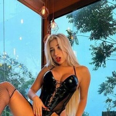 Nagie wyciekłe zdjęcie OnlyFans od Isadora Vale