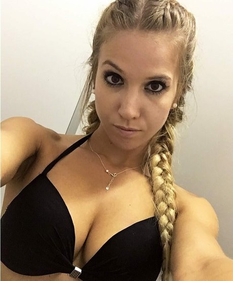 Nagie wyciekłe zdjęcie OnlyFans od Veszprem Megye