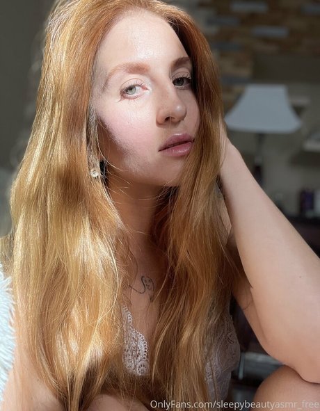 Nagie wyciekłe zdjęcie OnlyFans od Sleepybeautyasmrfree