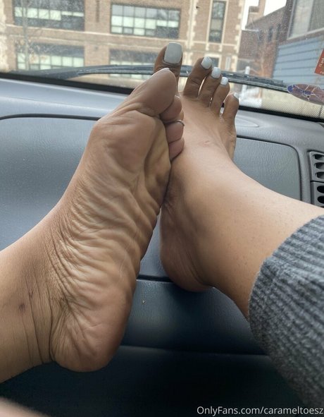 Nagie wyciekłe zdjęcie OnlyFans od Carameltoesz