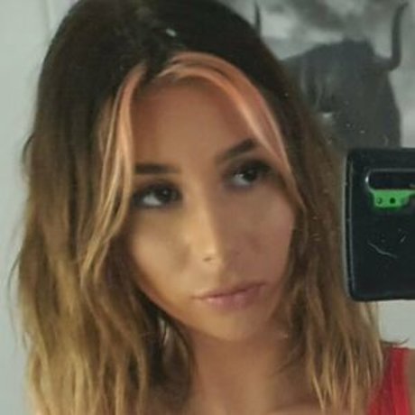 Nagie wyciekłe zdjęcie OnlyFans od Renee Savy