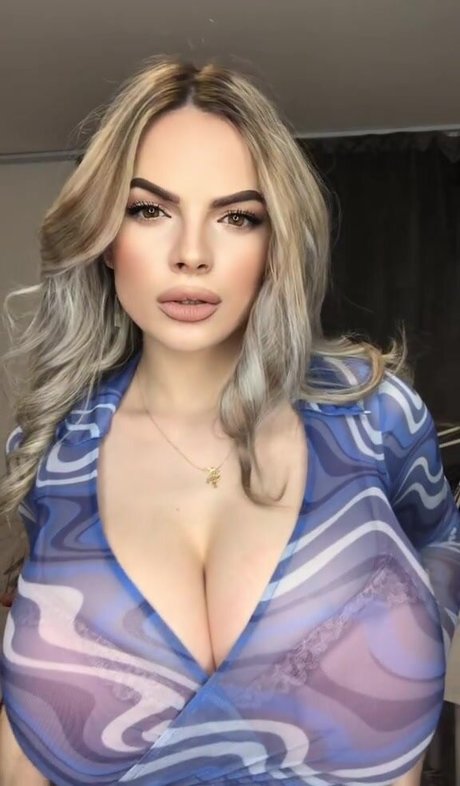 Nagie wyciekłe zdjęcie OnlyFans od Lorean