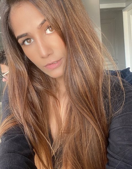 Nagie wyciekłe zdjęcie OnlyFans od Poonampandeytv