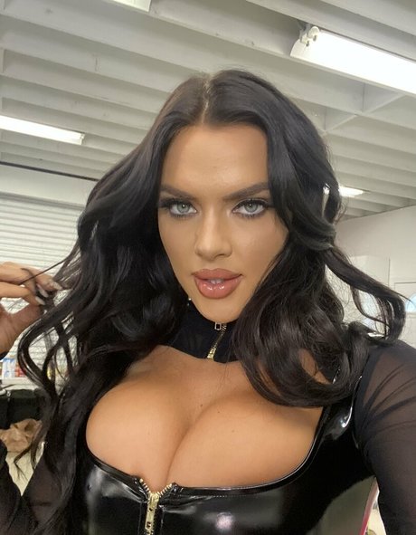 Nagie wyciekłe zdjęcie OnlyFans od Kelsie