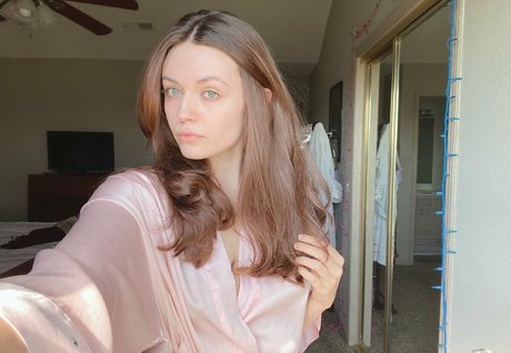Nagie wyciekłe zdjęcie OnlyFans od Girloncinema