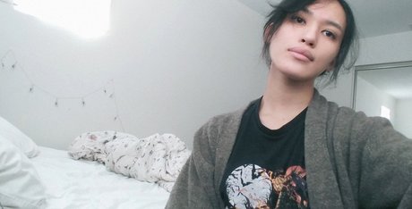 Nagie wyciekłe zdjęcie OnlyFans od Deathlooming