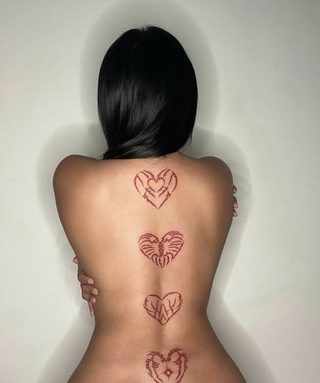 Nagie wyciekłe zdjęcie OnlyFans od Hanamymood