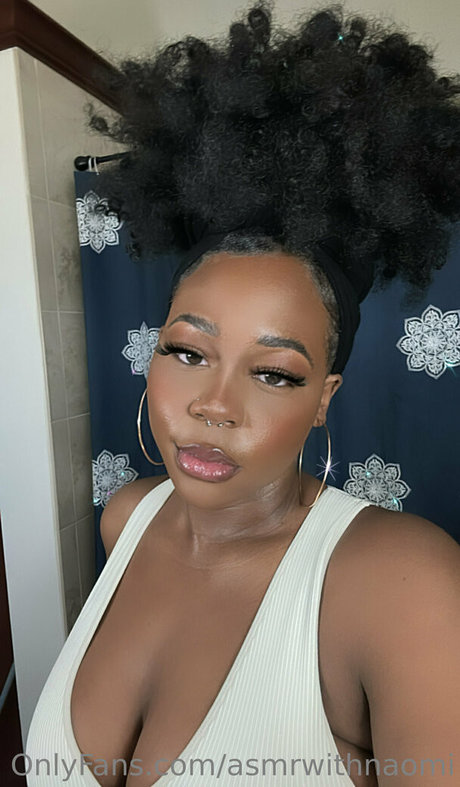 Nagie wyciekłe zdjęcie OnlyFans od Asmrwithnaomi