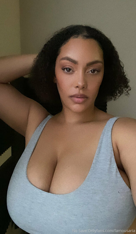 Nagie wyciekłe zdjęcie OnlyFans od Famousaria