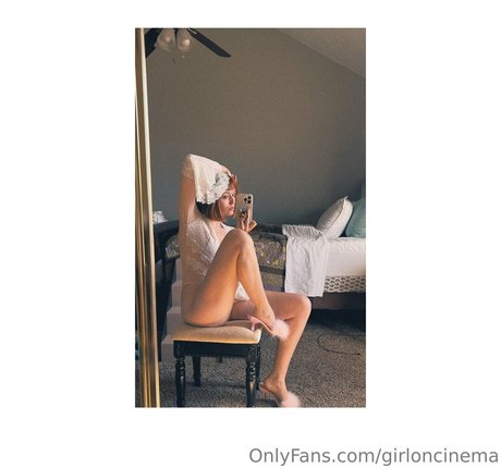Nagie wyciekłe zdjęcie OnlyFans od Girl On Cinema