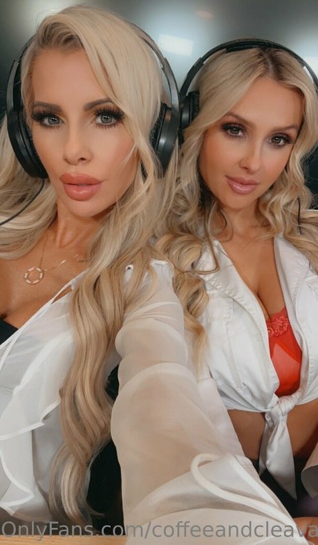 Nagie wyciekłe zdjęcie OnlyFans od Coffeeandcleavage