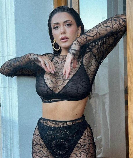 Rosario Matew