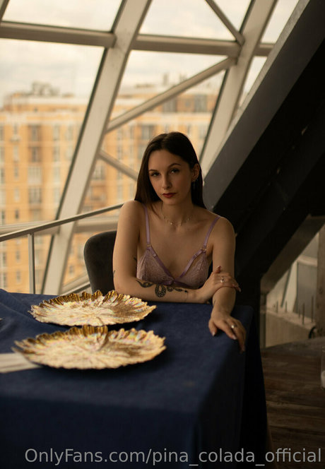 Pina_colada_official