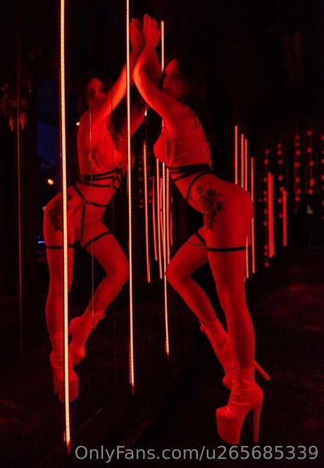 Pina_colada_official