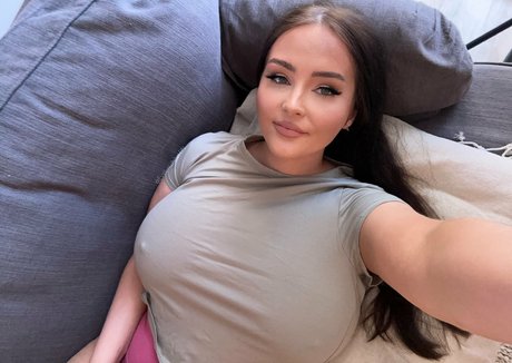 Nagie wyciekłe zdjęcie OnlyFans od Evelynwhite