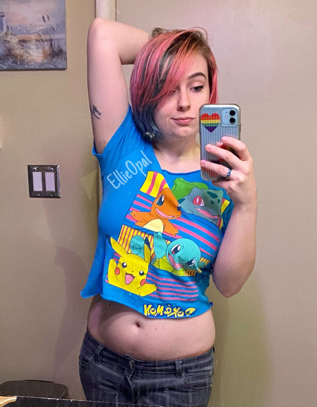 Nagie wyciekłe zdjęcie OnlyFans od Ellieopalfree