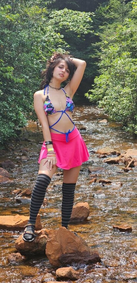Emostonergorl