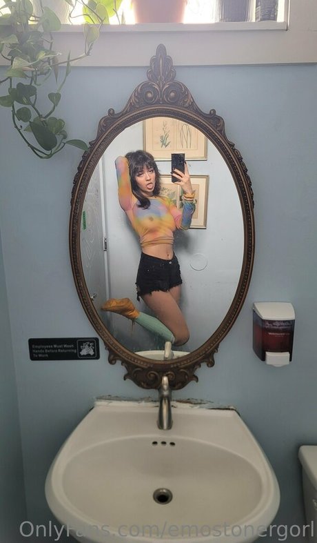 Emostonergorl