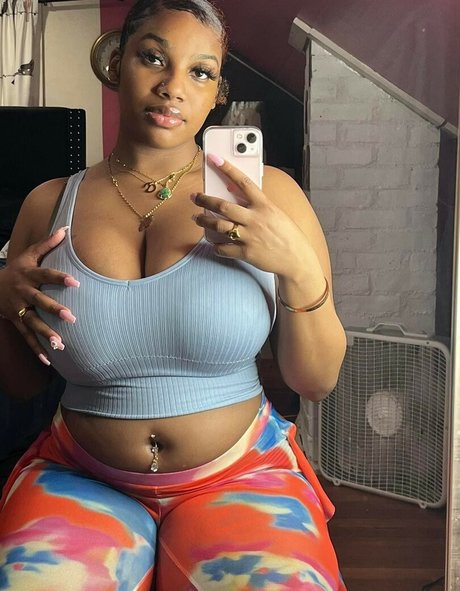 Nagie wyciekłe zdjęcie OnlyFans od Chenilletv