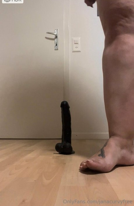 Nagie wyciekłe zdjęcie OnlyFans od Janacurvyfree