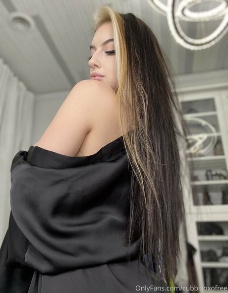 Nagie wyciekłe zdjęcie OnlyFans od Cubbixoxofree
