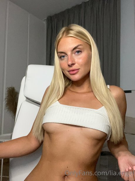 Nagie wyciekłe zdjęcie OnlyFans od Lia Engel