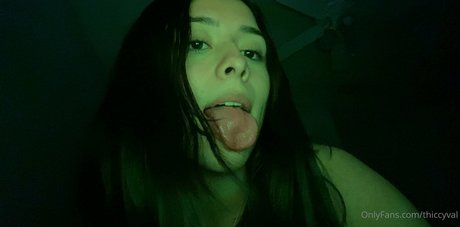 Nagie wyciekłe zdjęcie OnlyFans od Thiccyval