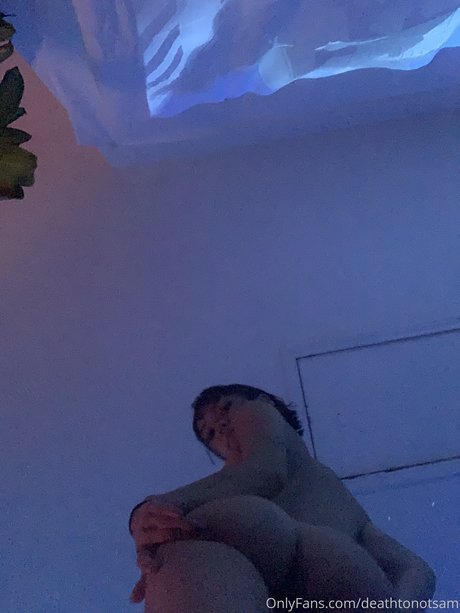 Nagie wyciekłe zdjęcie OnlyFans od Thisbicthdied