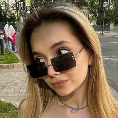 Alyona Bobrova