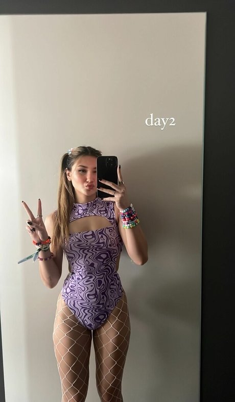 Nagie wyciekłe zdjęcie OnlyFans od Leoniemontybtw