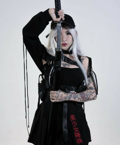 Aline Fox