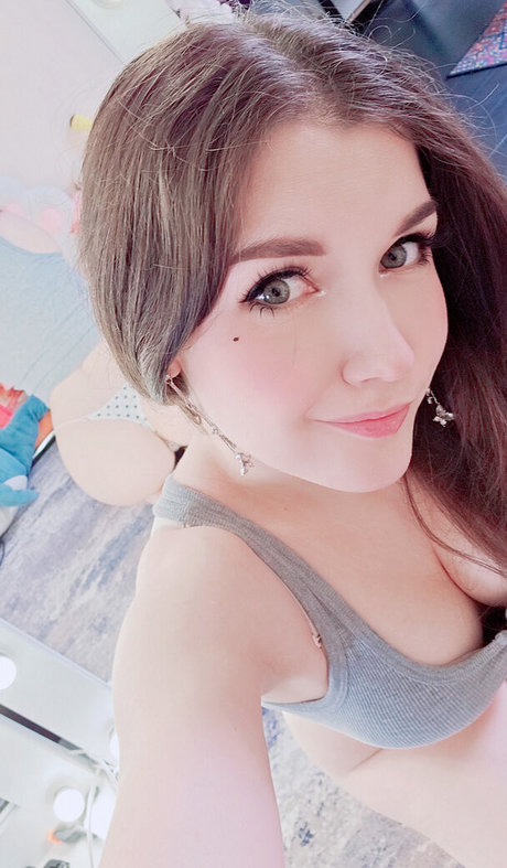 Nagie wyciekłe zdjęcie OnlyFans od Kittyklaw Asmr