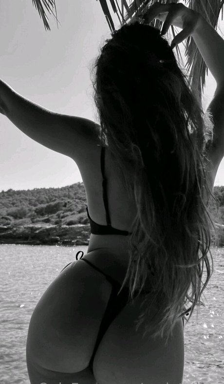 Nagie wyciekłe zdjęcie OnlyFans od Carla Twin
