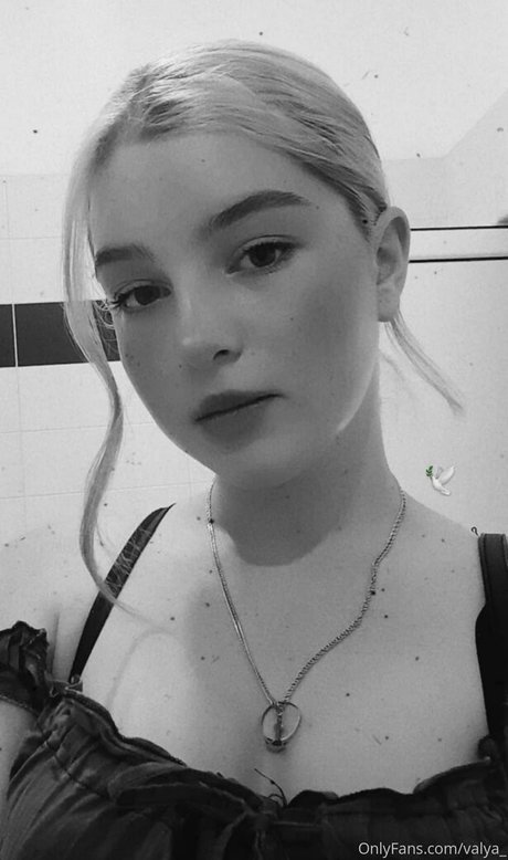 Valya_