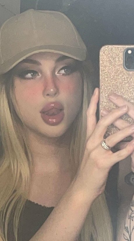 Nagie wyciekłe zdjęcie OnlyFans od Cutiepii33quinn