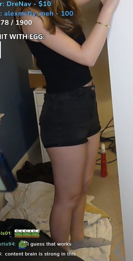 Nagie wyciekłe zdjęcie OnlyFans od Extraemily