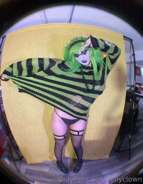 Nagie wyciekłe zdjęcie OnlyFans od Onlyclown