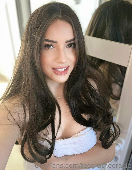 Nagie wyciekłe zdjęcie OnlyFans od Teegratheoracle