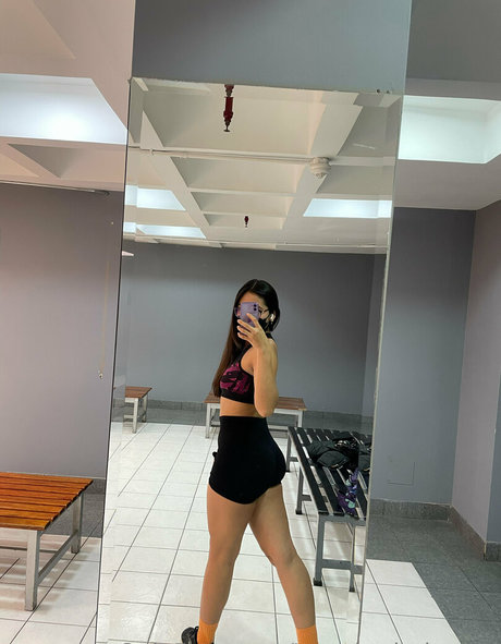 Nagie wyciekłe zdjęcie OnlyFans od Naughtylatinagirl