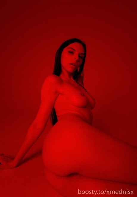 Nagie wyciekłe zdjęcie OnlyFans od Vika Mednis