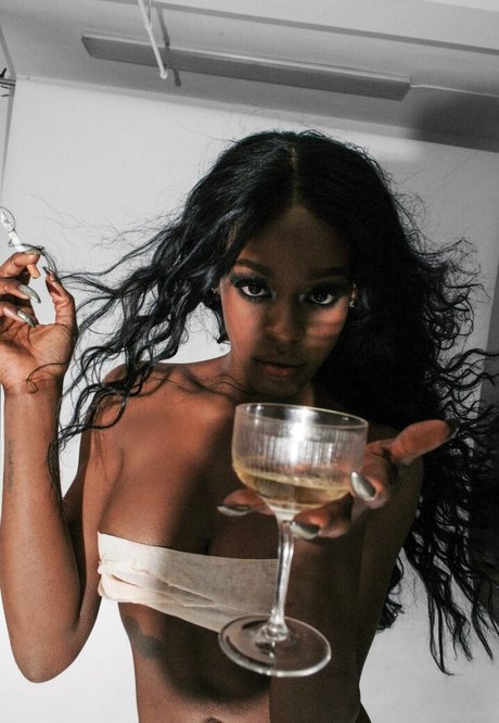 Nagie wyciekłe zdjęcie OnlyFans od Azealia Banks