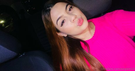 Nagie wyciekłe zdjęcie OnlyFans od Angiem10