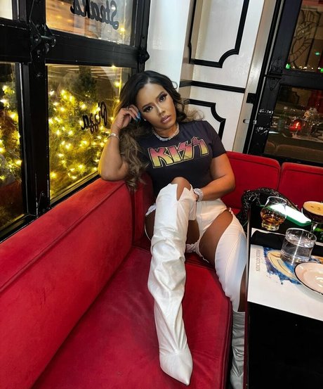 Nagie wyciekłe zdjęcie OnlyFans od Angela Simmons