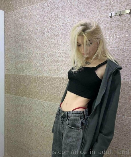 Nagie wyciekłe zdjęcie OnlyFans od Skinnytyan