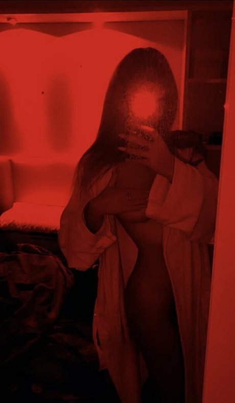 Nagie wyciekłe zdjęcie OnlyFans od Abisssh
