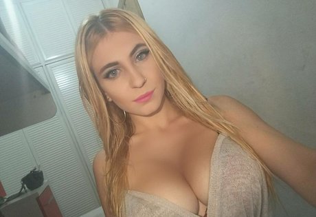 Nagie wyciekłe zdjęcie OnlyFans od Mireia Rodriguez