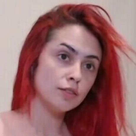 Leticia Shirakiin