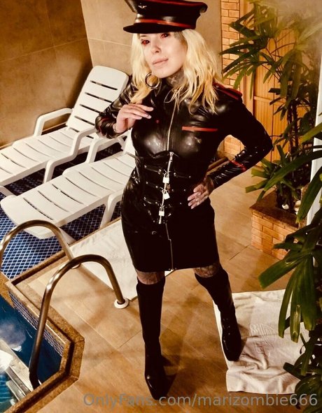 Nagie wyciekłe zdjęcie OnlyFans od Marizombie666