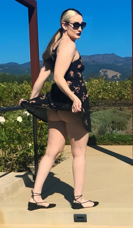Sienna Day